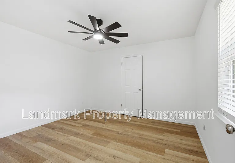 4351 Altamesa Blvd — Photo 18
