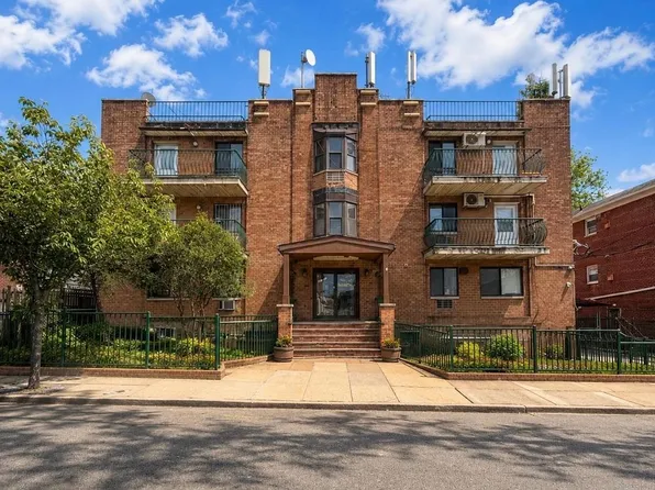 13014 60th Ave APT 2E, Flushing, NY 11355