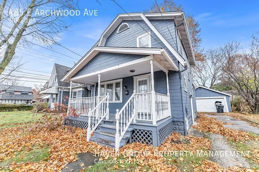 485 E Archwood Ave, Akron, OH 44301- Spacious 3-bed 1-bath single-family home! — Photo 2