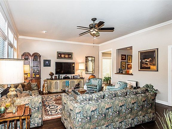 4th image of 3468 Courtyard Cir