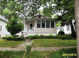 4628 Prince St, Downers Grove, IL 60515