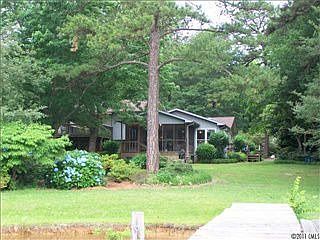 1st image of 16309 Terry Ln