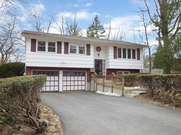162 Woodland Avenue, Pearl River, NY 10965