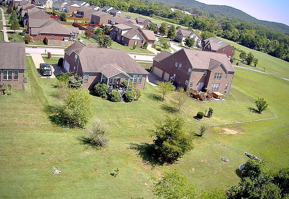 2nd image of 2225 Dominick Dr