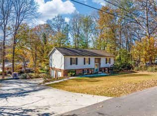 1423 Westwood Ln, Wilkesboro, NC 28697