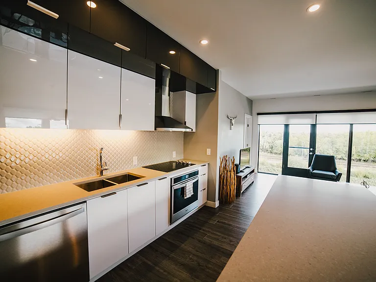 835 Sterling Lyon Pkwy — Photo 21