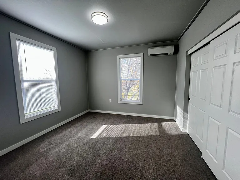 401 NW Bailey Ave #201 — Photo 18