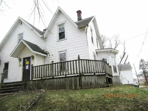 408 Broadway St, Muscatine, IA 52761