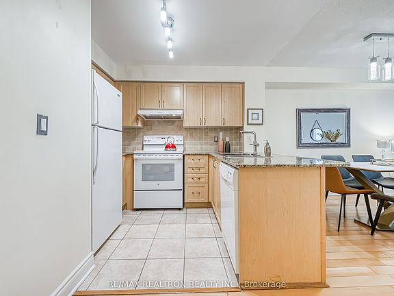 5th image of 32 Clegg Rd #209