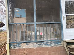 671 Poplar Ridge Rd, Chapmansboro, TN 37035