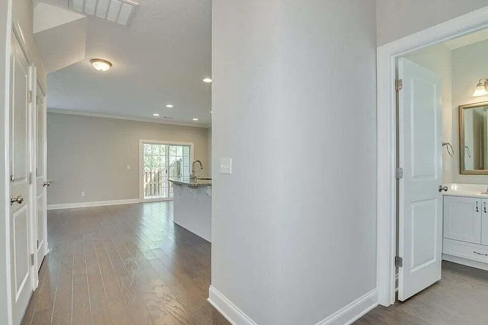 3 bed, 2.5 bath, 1520 sqft, $1,750 — Photo 4