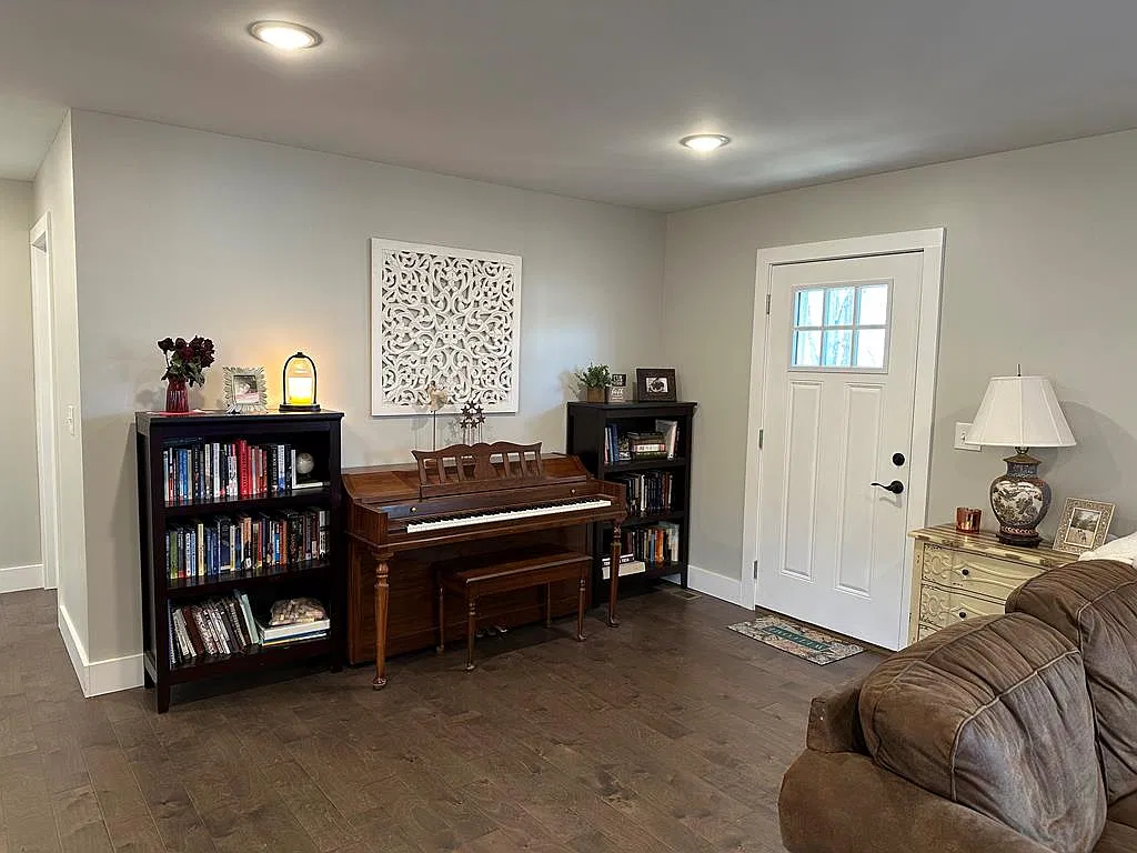 2 bed, 1120 sqft, $1,400 — Photo 4