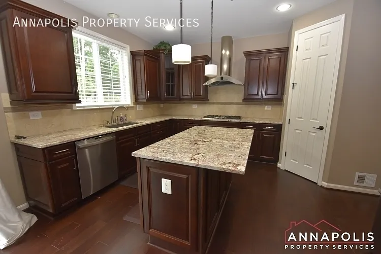 402 Saint Martins Choice Ln — Photo 4