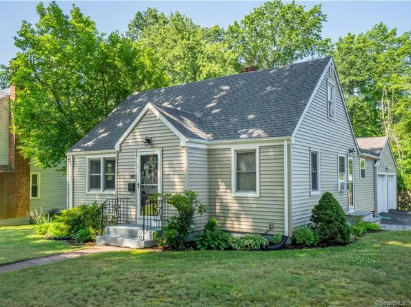 283 Oakwood Avenue, West Hartford, CT 06110