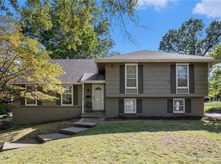 115 E 115th St, Kansas City, MO 64114