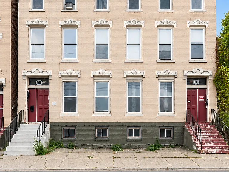 606 4th St #2 — Photo 19