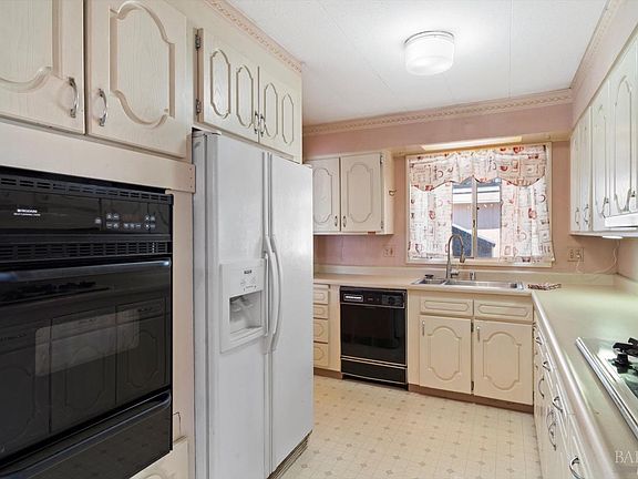 5th image of 300 Stony Point Road #222