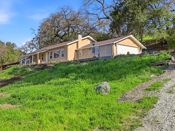 3rd image of 22000 Fortini Rd