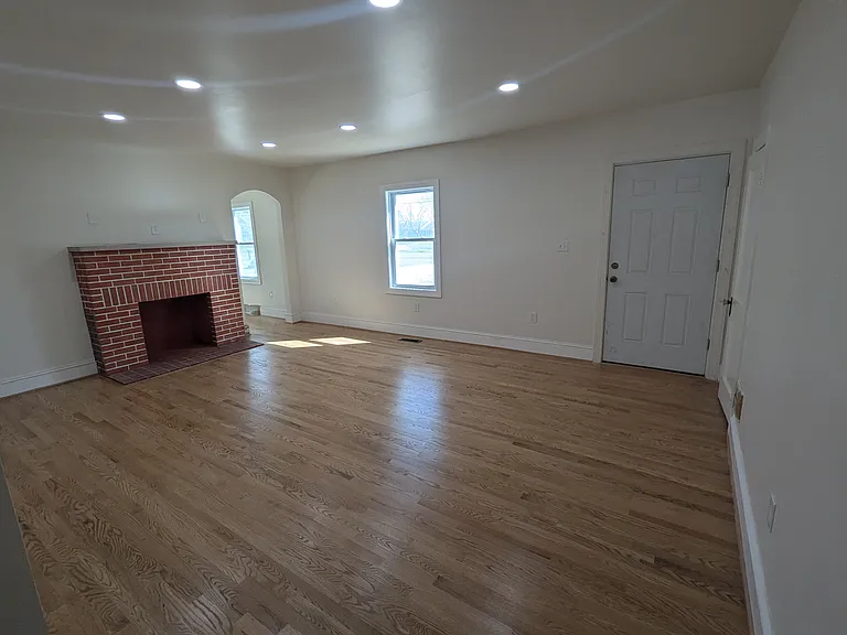 8706 Bi State Blvd — Photo 5
