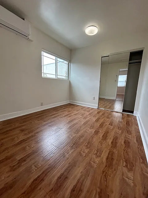 2 bed, 750 sqft, $3,795 — Photo 3