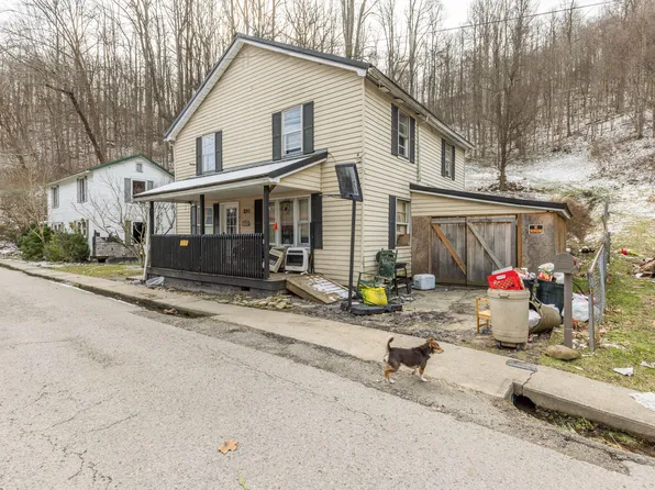 390 Elkhorn Ave, Jenkins, KY 41537