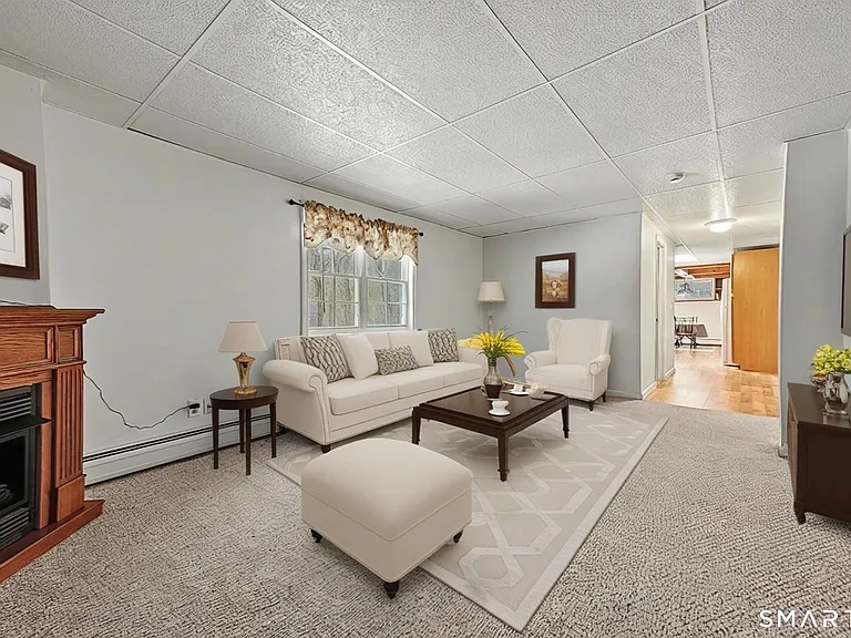 15 Indian Hill Ln #B — Photo 8