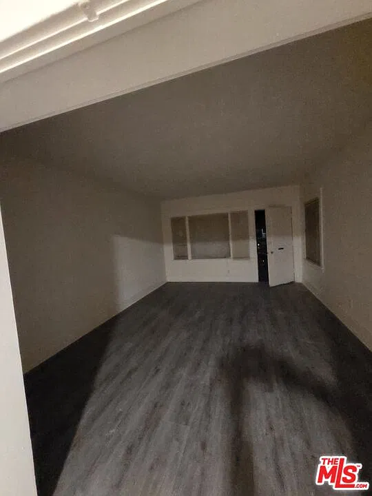 1 bed, 1.0 bath, 1020 sqft, $2,000 — Photo 2