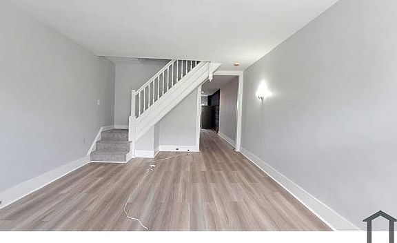 5th image of 2040 Cecil Ave