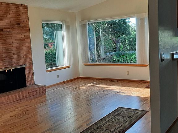 3rd image of 417 NW 10th St