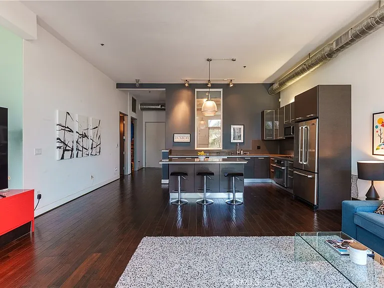13320 Beach Ave #301 — Photo 8
