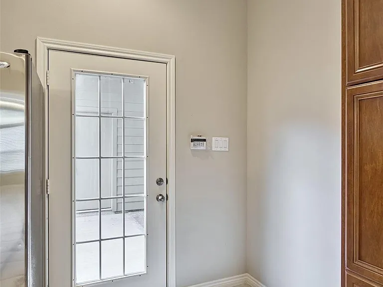 2738 Misty Heath Ln — Photo 16
