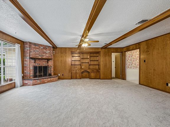 2nd image of 11926 Waldemar Dr