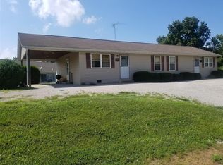 1155 S Kaskaskia St, Nashville, IL 62263
