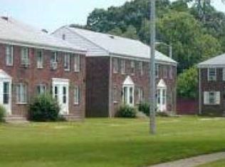 816 Peach Orchard Ln, Dundalk, MD 21222