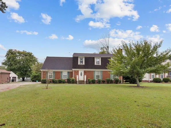505 Fairview Dr, Franklin, VA 23851