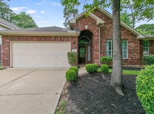 15 N Queenscliff Cir, Spring, TX 77382