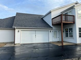 10161 Metalmark Ln UNIT 3, Roscoe, IL 61073