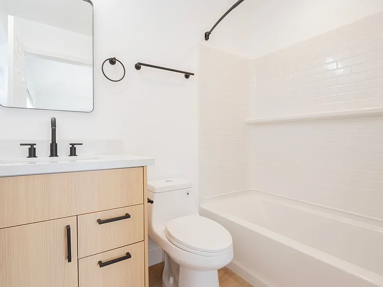 Discover Modern Townhome Living in Palms - 1 & 2 Bedrooms Available, Moments from Culver City! — Photo 16