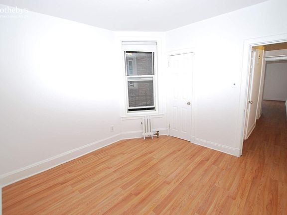 4th image of 230 W 82nd St #C3