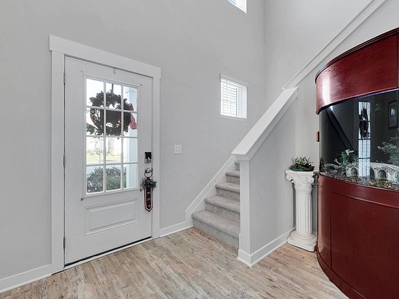 5th image of 302 Whisper Wood Way