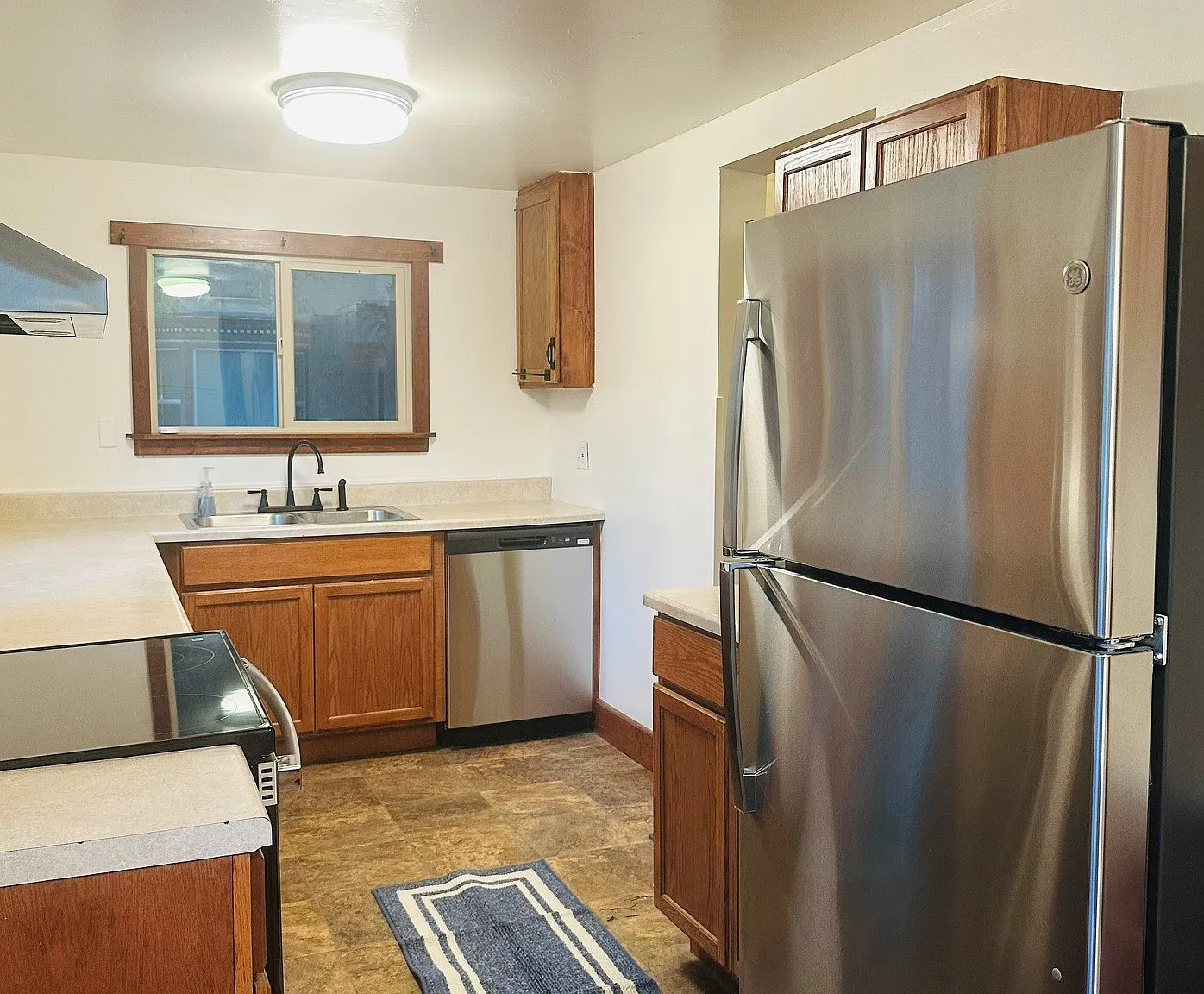 2 bed, 1008 sqft, $1,500 — Photo 4