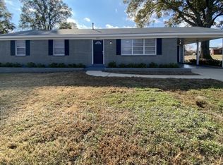 929 Hackberry Ln, Memphis, TN 38109