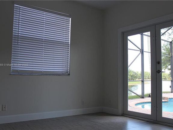 5th image of 2644 Miller Ct #2644