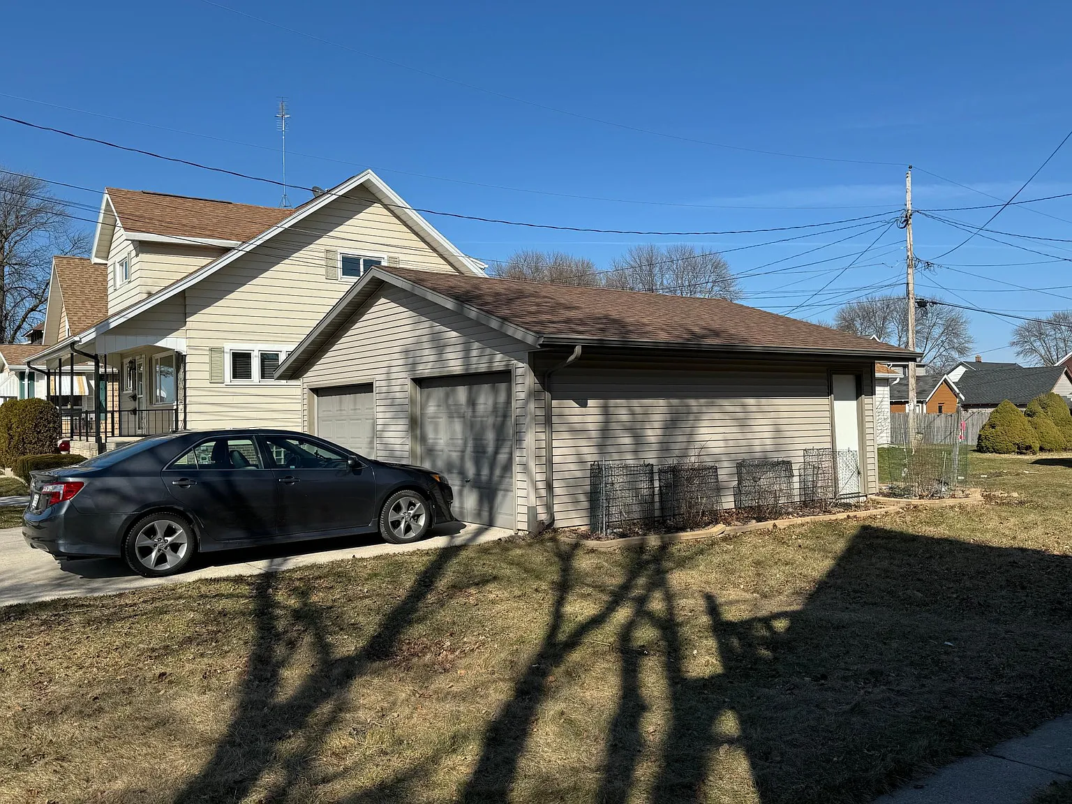 1636 Superior Ave — Photo 3