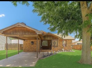 605 S 5th St, Clinton, OK 73601