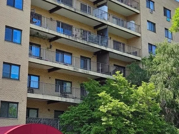 44 S Main St #6J, Lodi Boro, NJ 07644