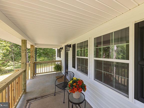 2nd image of 85 Ralph Barnes Ln