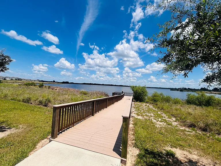 Community Pier