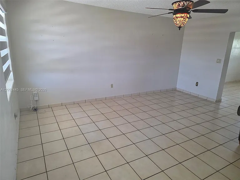 8035 NW 185th St — Photo 5