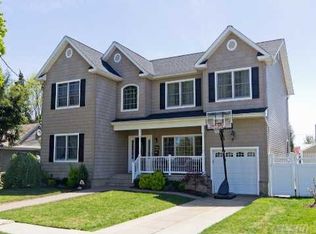 356 N Kentucky Ave, North Massapequa, NY 11758